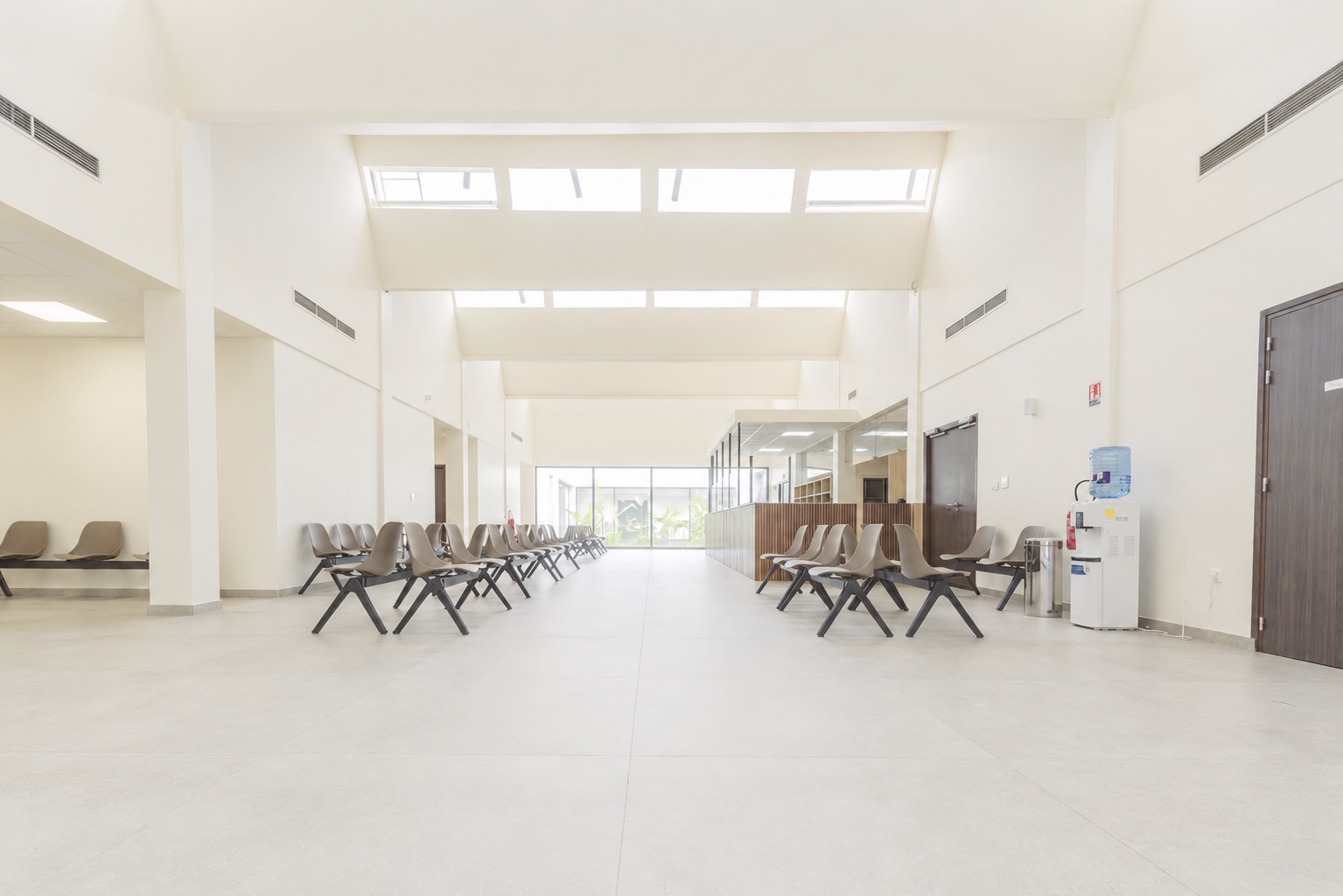 Espaces d'accueil de l'Institut Européen de Cancérologie d'Abidjan